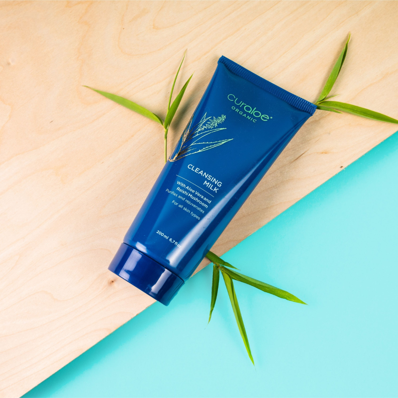 Curaloe Cleansing Milk - Gently Cleanses and Reduces Redness