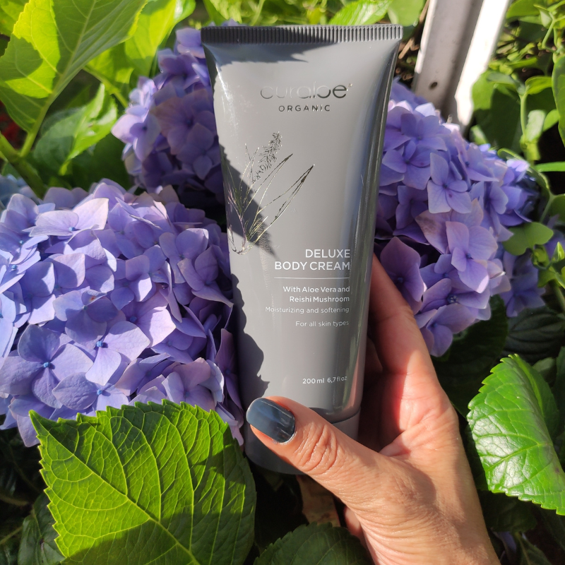 Organic Deluxe Body Cream - 67% Aloe Vera for Intense Moisture